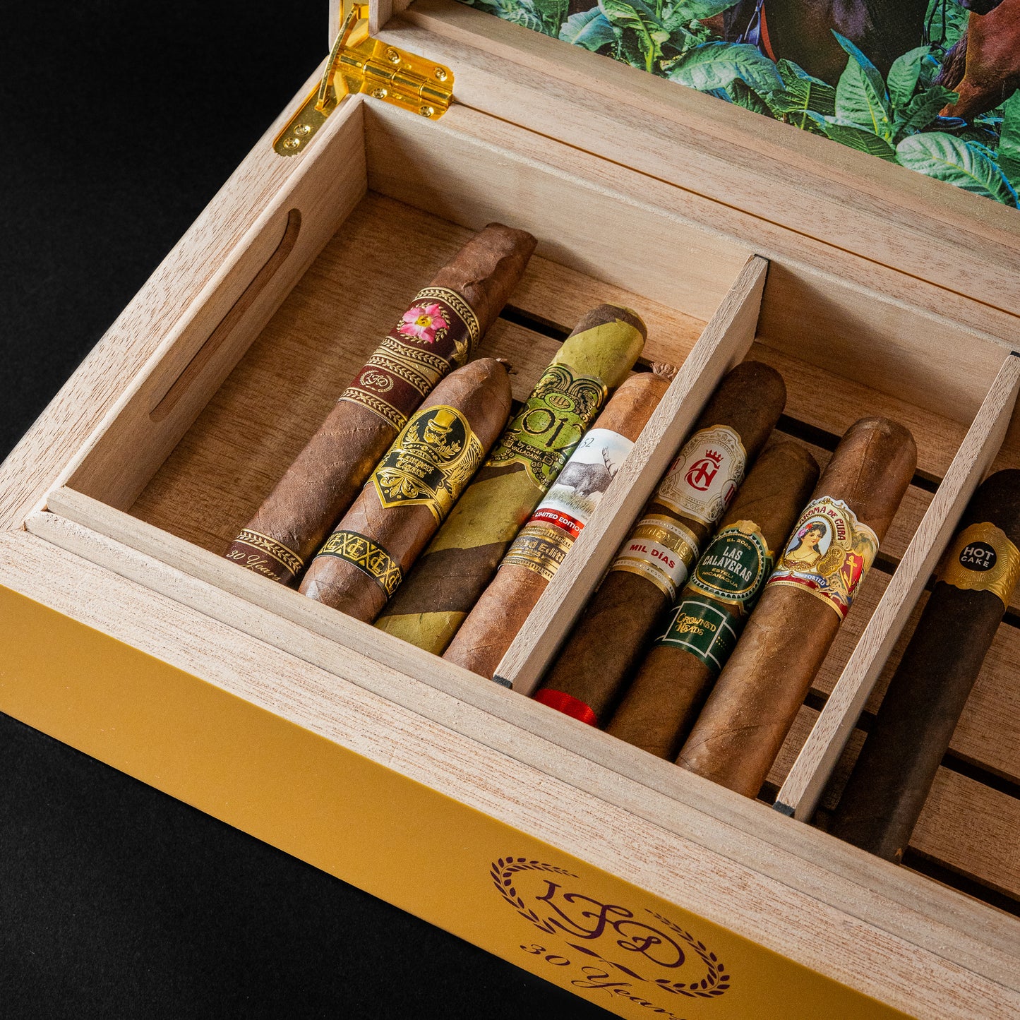 LA FLOR DOMINICANA 30TH ANNIVERSARY HUMIDOR