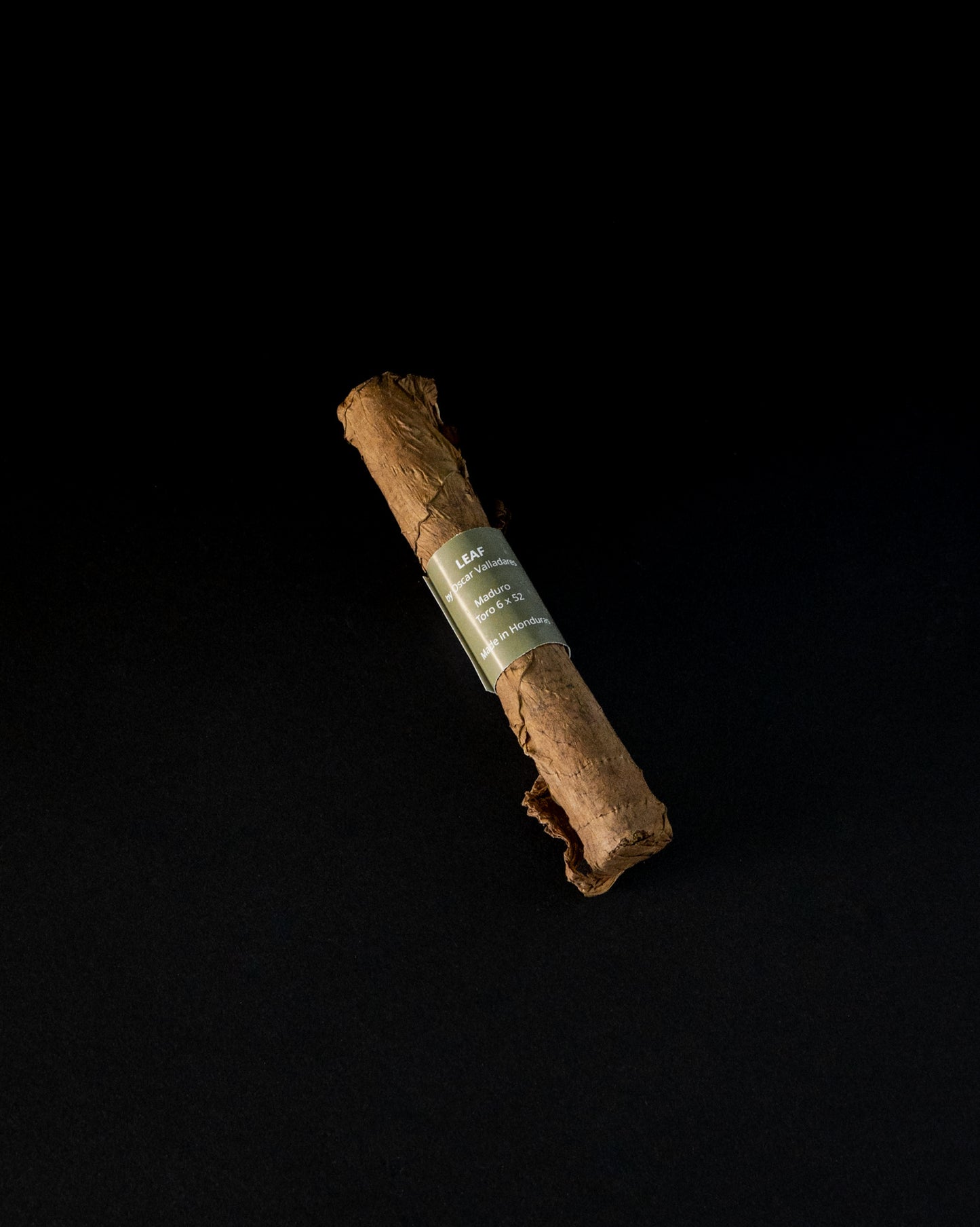 OSCAR VALLADARES THE LEAF MADURO TORO