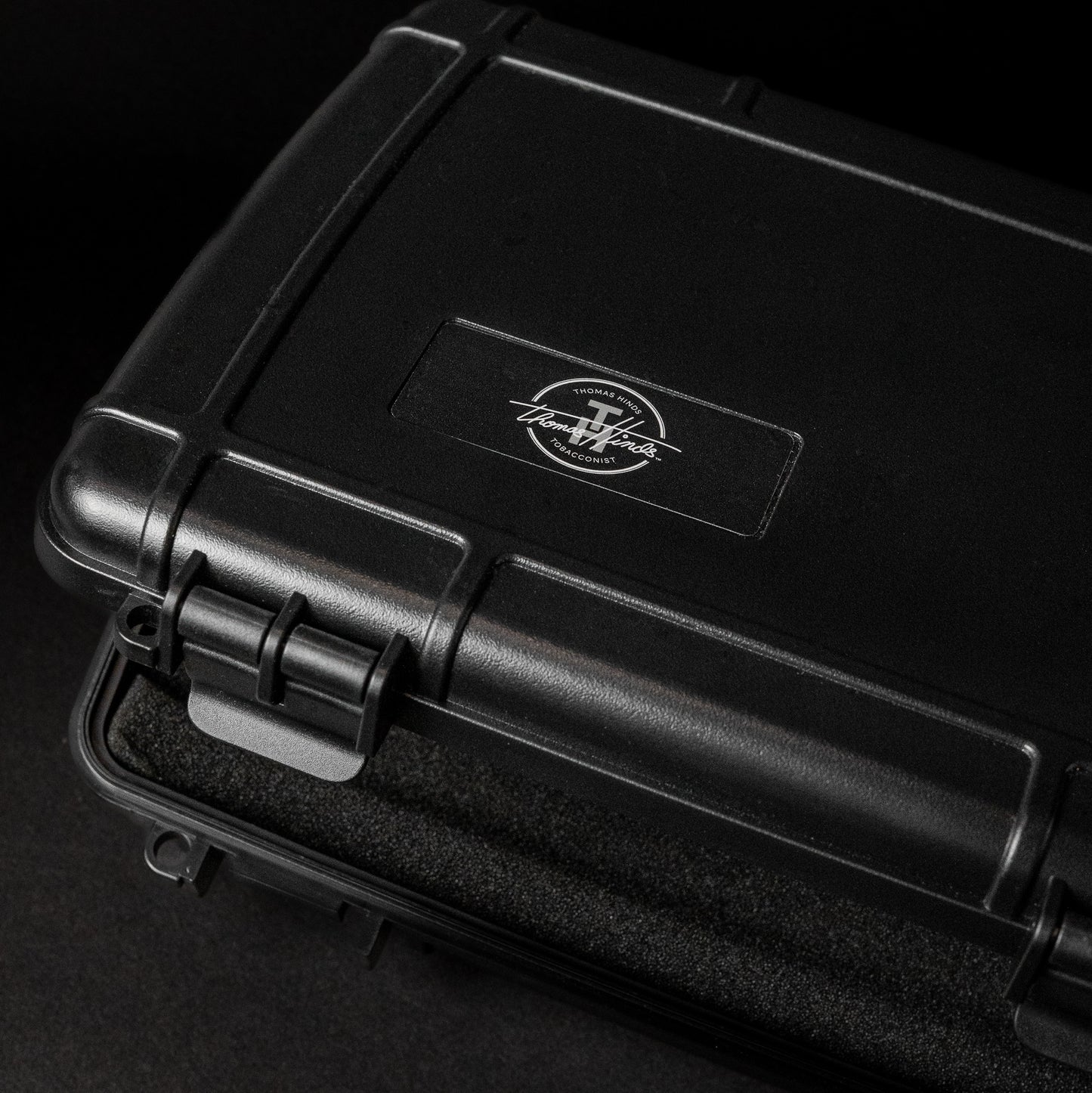 THOMAS HINDS TRAVEL HUMIDOR 7 CT