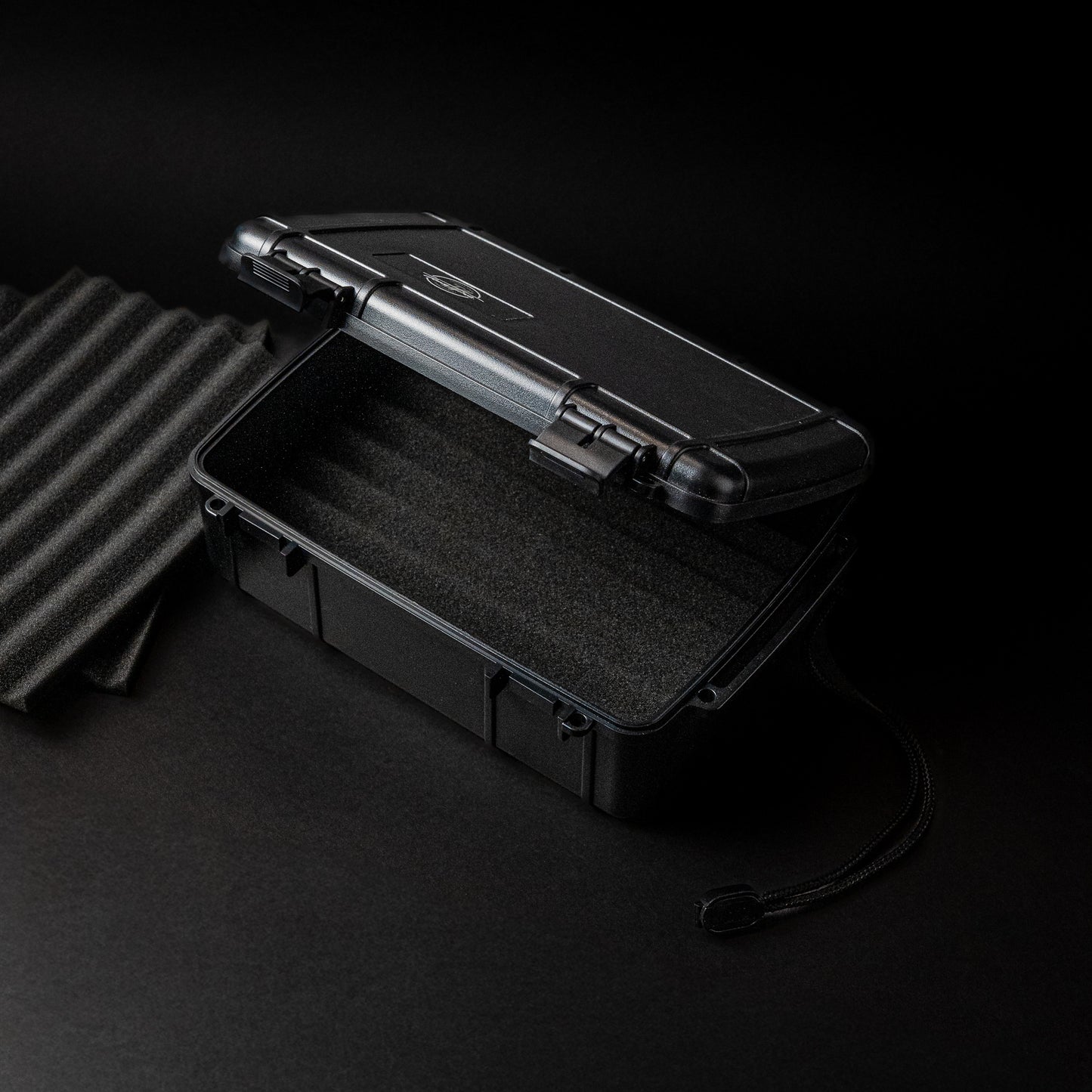 THOMAS HINDS TRAVEL HUMIDOR 14 CT