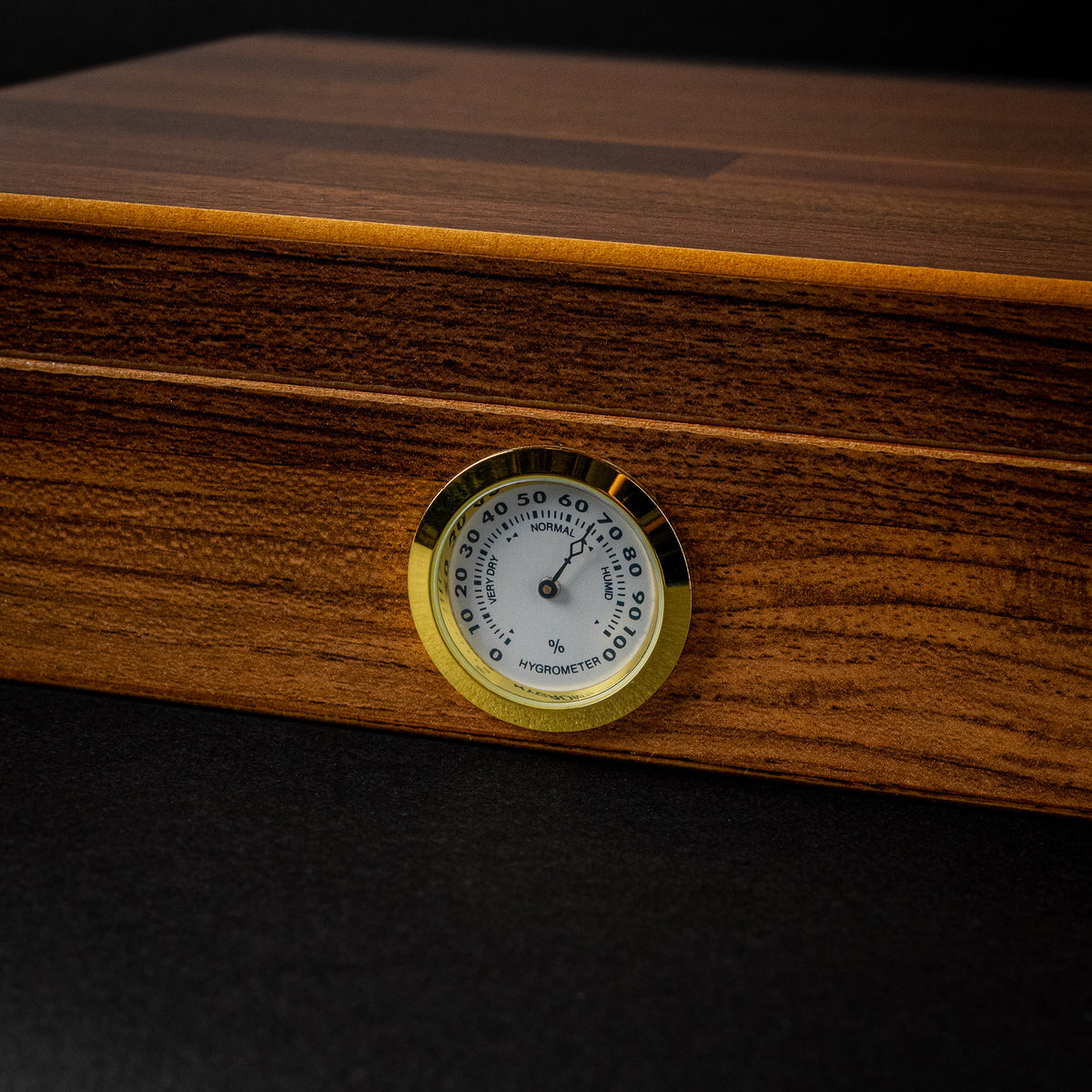 RUSTIC HUMIDOR 25 COUNT