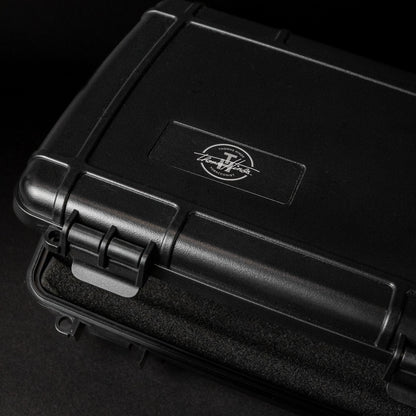 THOMAS HINDS TRAVEL HUMIDOR 7 CT
