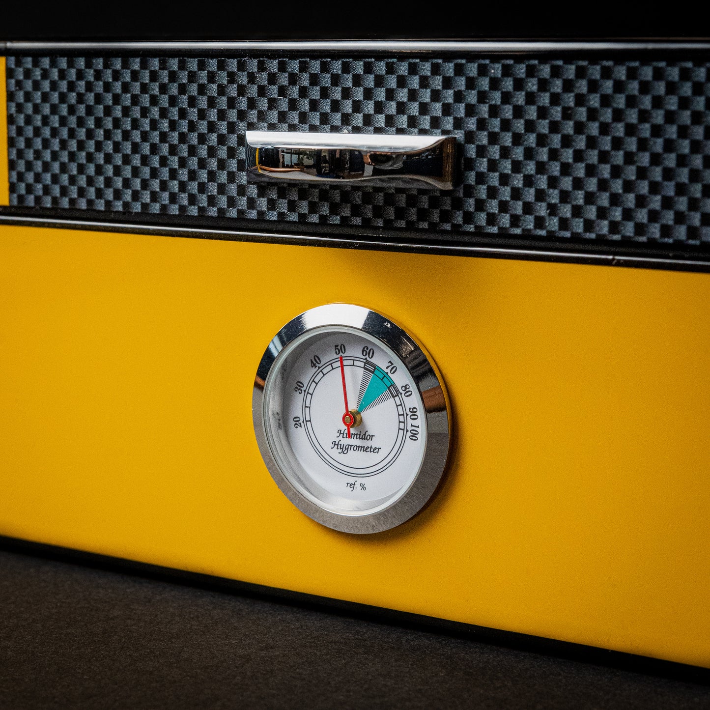 YELLOW CARBON FIBER COHIBA STYLE HUMIDOR