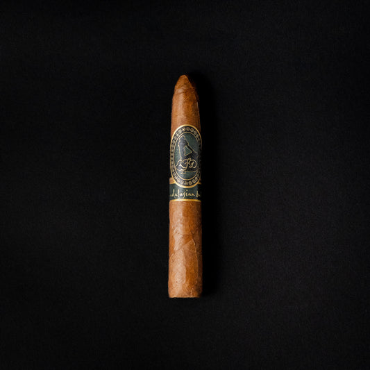 LA FLOR DOMINICANA ANDALUSION BULL