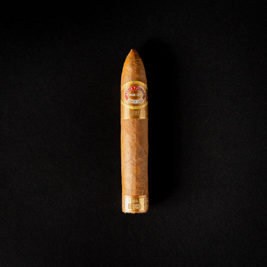 ROMEO Y JULIETA LINEA DE ORO NOBLES