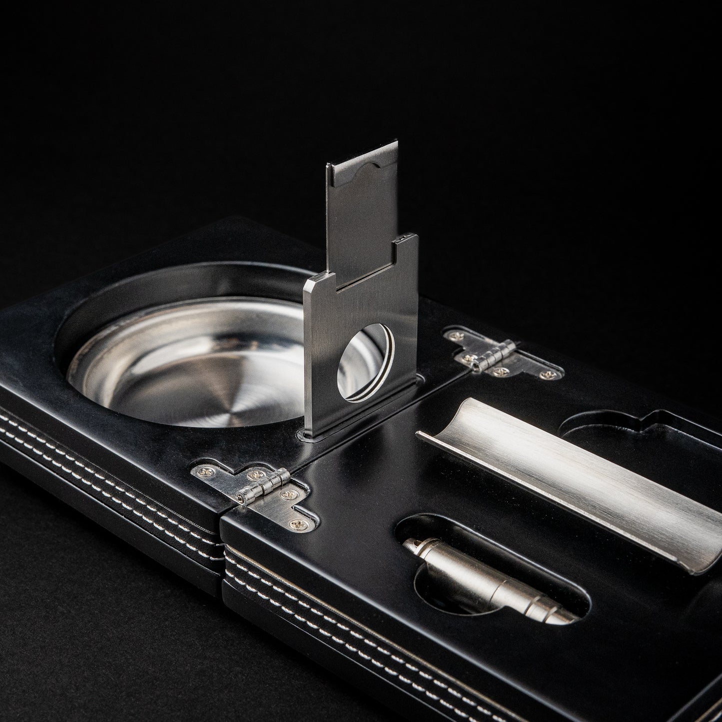 SINGLE CIGAR TRAVEL ASHTRAY