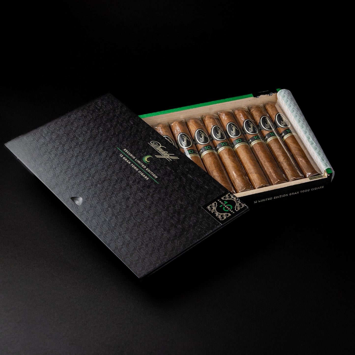 DAVIDOFF 10TH ANNIVERSARY OSCURO