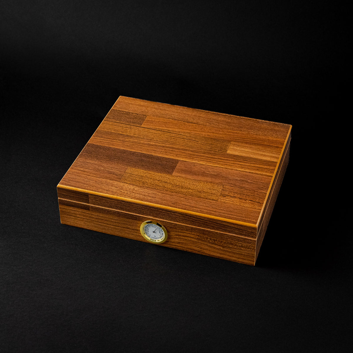 RUSTIC HUMIDOR 25 COUNT