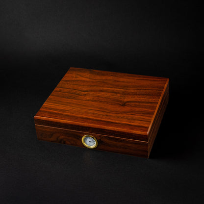 WALNUT HUMIDOR 25 COUNT