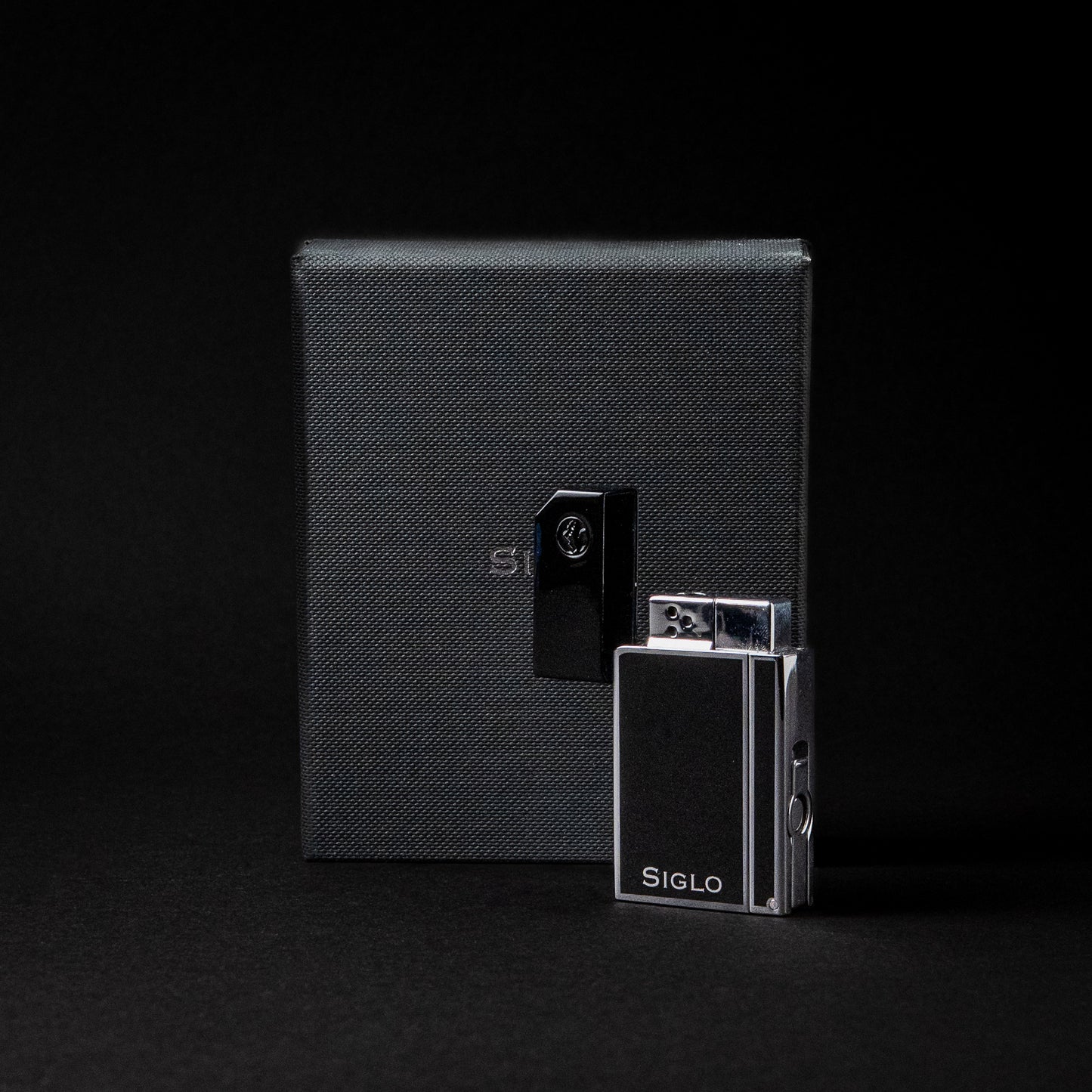SIGLO CHROME SINGLE TORCH LIGHTER OBSIDIAN BLACK